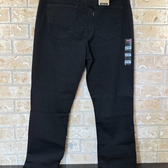 Levi's Straight Leg Jeans - NWT - Picture 2 of 5